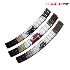 Накладка на задний бампер черный титан для Tiggo 8 pro